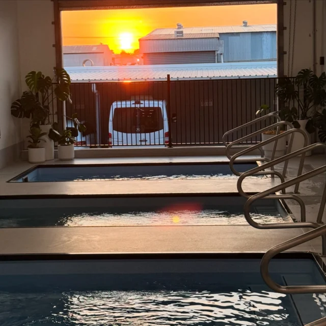 Your morning routine has never looked so good. Set that alarm, come win the day. Open from 6am. 

#earlybirdgetstheworm #morningroutines #p3recovery