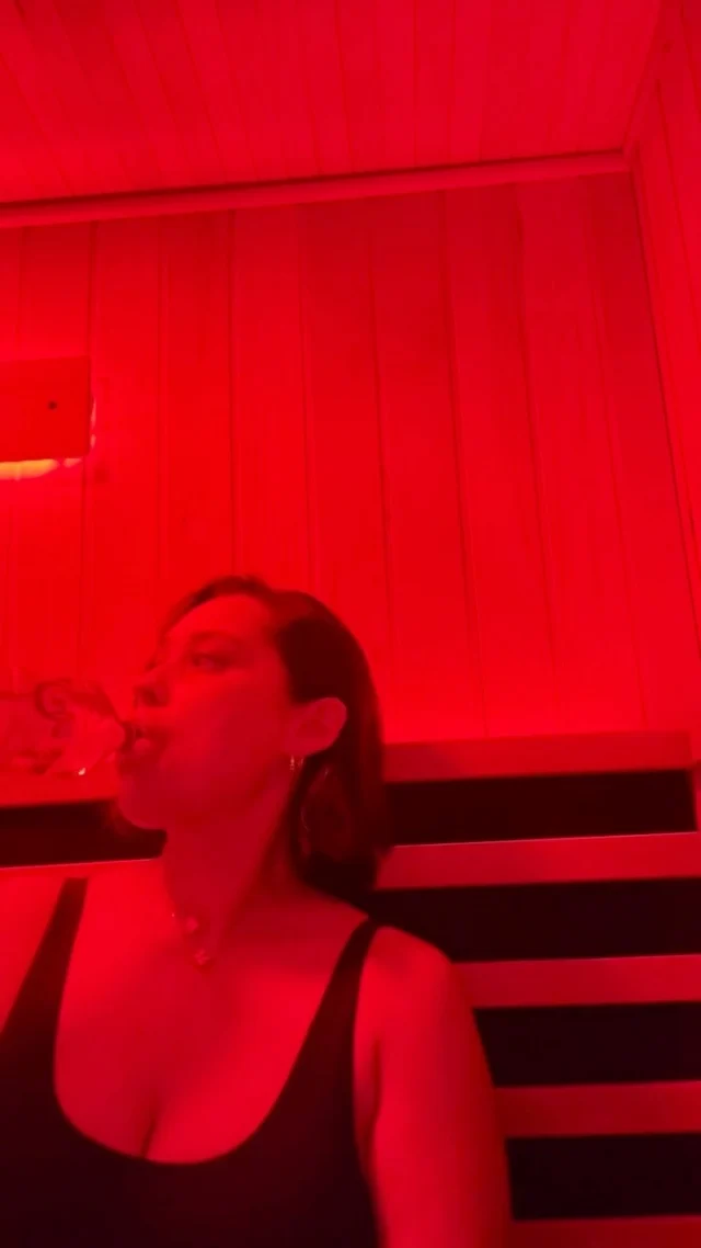 Just 2% of your day to slow down, switch off, recharge and give your body the reset it deserves. ♨️✨

#InfraredSauna #Wellness #Recovery #SelfCare #Sauna