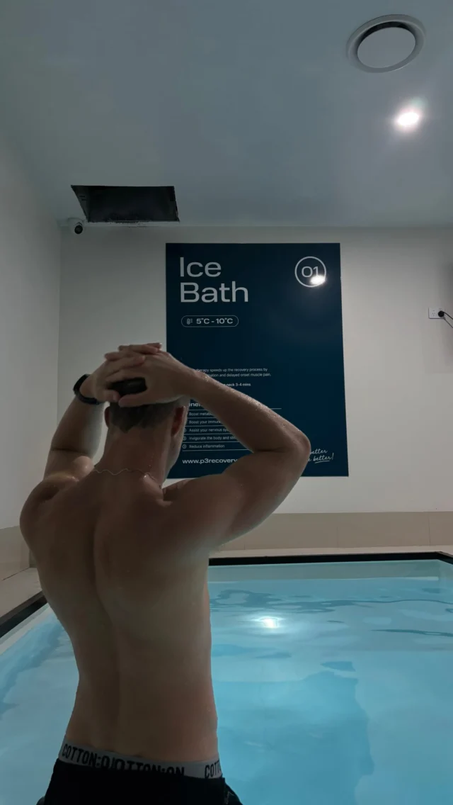 Ice baths are not for the weak but they can be a great tool for recovery. Ease muscle soreness, improved focus, better sleep, to name just a few benefits. 

There's only one way to find out how it might be able to help you ❄️ 

#p3recovery #p3portmelbourne