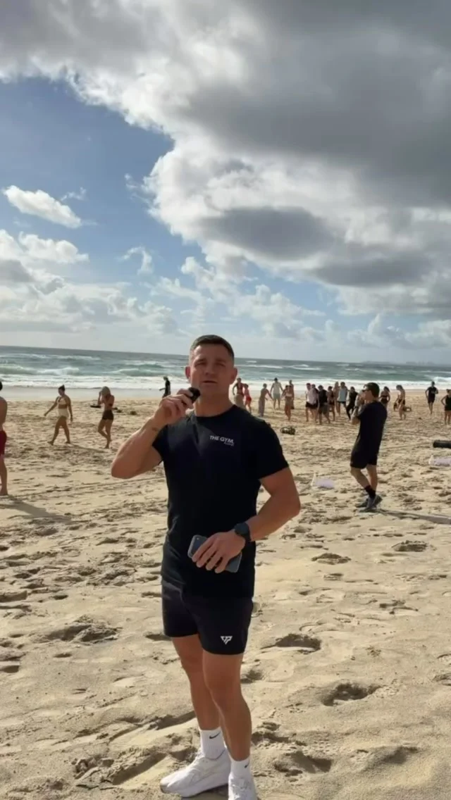 Pulse // on the mic with @ant_barker 

@thegymburleigh x @foreverfitness_hq beach workout